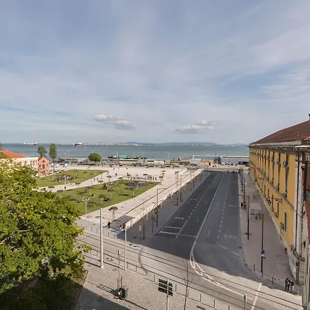 Lovelystay - Downtown - Campo Das Cebolas - Iva * Lisboa