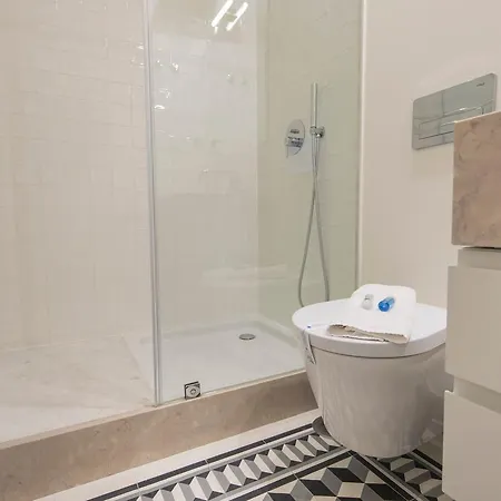 Lovelystay - Downtown - Campo Das Cebolas - Iva * Lisboa