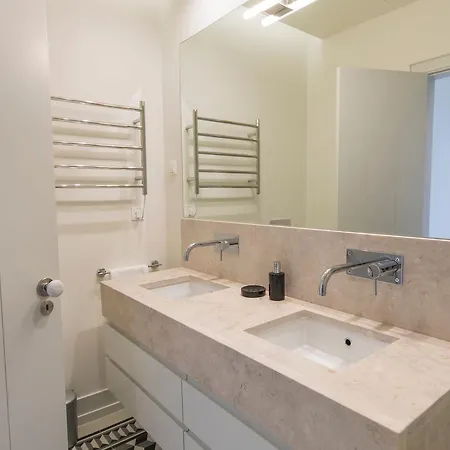 Lovelystay - Downtown - Campo Das Cebolas - Iva דירה *