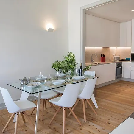 Lovelystay - Downtown - Campo Das Cebolas - Iva Lisboa