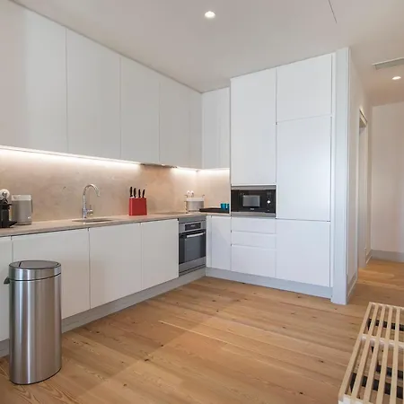 Apartment Lovelystay - Downtown - Campo Das Cebolas - Iva Lisbon